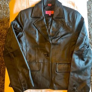 Women’s black leather blazer style jacket